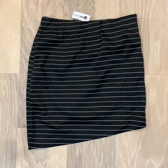 YDE striped skirt - Size medium - Picture 4 of 6